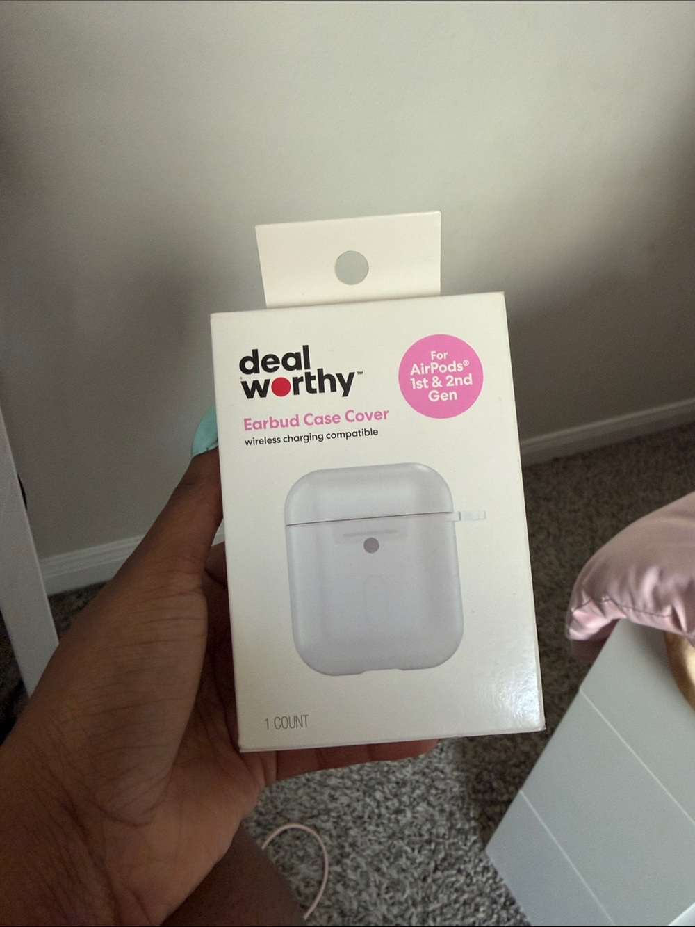 deal Worthy Earbud Case Cover - Clear White